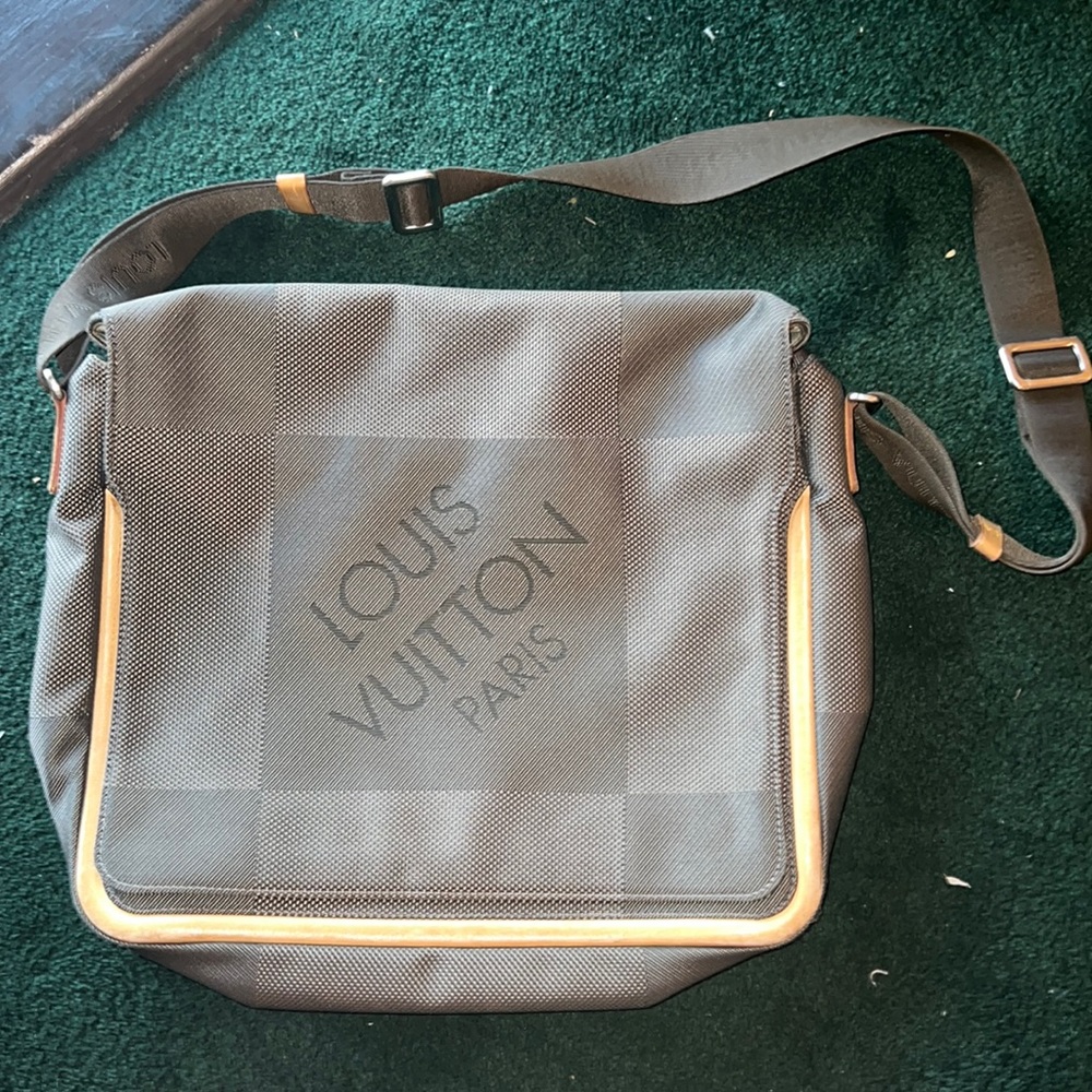 Louis Vuitton Terre Damier Geant Brown Canvas Messenger Bag